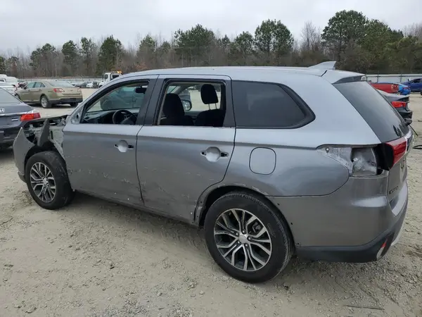 JA4AD3A32HZ032565 2017 MITSUBISHI OUTLANDER - Image 2