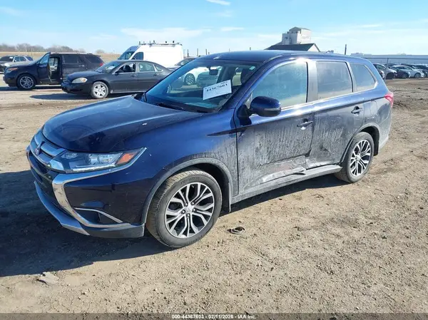 JA4AD3A32HZ034607 2017 MITSUBISHI OUTLANDER - Image 2