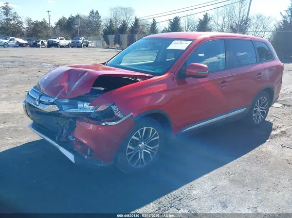 JA4AD3A32HZ035644 2017 MITSUBISHI OUTLANDER - Image 2