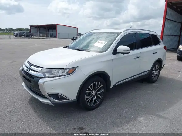 JA4AD3A32HZ046675 2017 MITSUBISHI OUTLANDER - Image 2