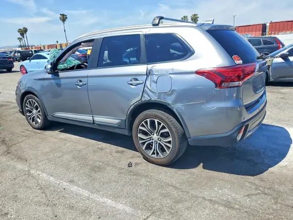 JA4AD3A32HZ052153 2017 MITSUBISHI OUTLANDER - Image 2