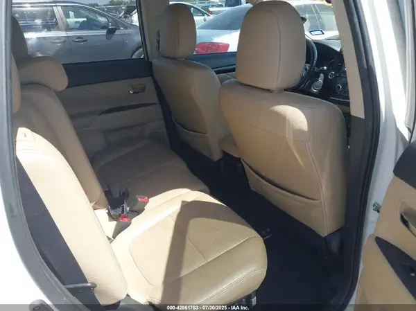 JA4AD3A32HZ053710 2017 MITSUBISHI OUTLANDER - Image 8