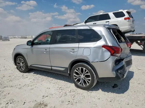 JA4AD3A32JJ001904 2018 MITSUBISHI OUTLANDER - Image 2