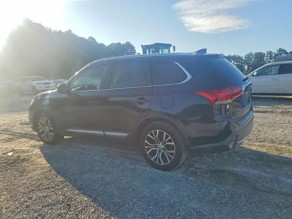 JA4AD3A32JJ003040 2018 MITSUBISHI OUTLANDER - Image 2