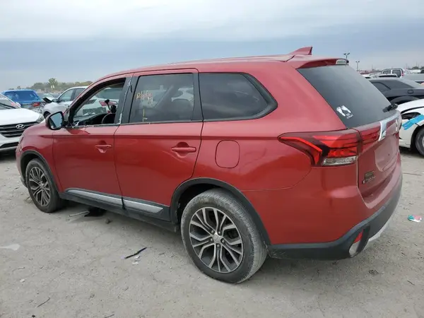 JA4AD3A32JZ007252 2018 MITSUBISHI OUTLANDER - Image 2