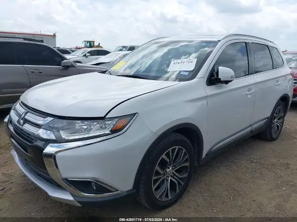 JA4AD3A32JZ014654 2018 MITSUBISHI OUTLANDER - Image 2