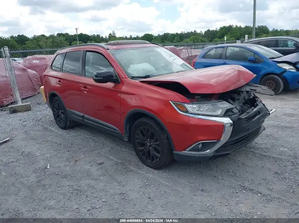 JA4AD3A32JZ019093 2018 MITSUBISHI OUTLANDER - Image 1