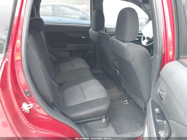 JA4AD3A32JZ019093 2018 MITSUBISHI OUTLANDER - Image 8