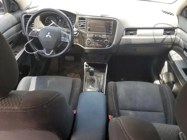 JA4AD3A32JZ023273 2018 MITSUBISHI OUTLANDER - Image 8