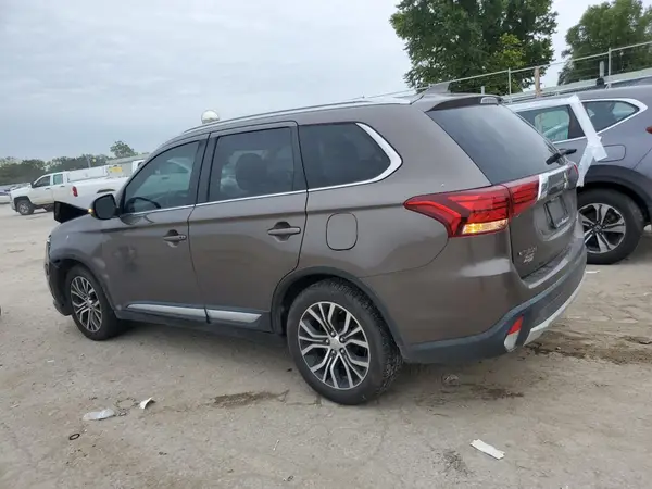 JA4AD3A32JZ031521 2018 MITSUBISHI OUTLANDER - Image 2
