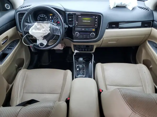 JA4AD3A32JZ031521 2018 MITSUBISHI OUTLANDER - Image 8