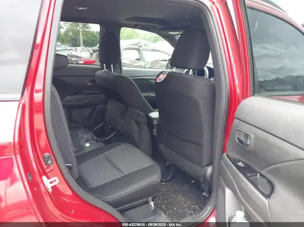 JA4AD3A32JZ033849 2018 MITSUBISHI OUTLANDER - Image 8