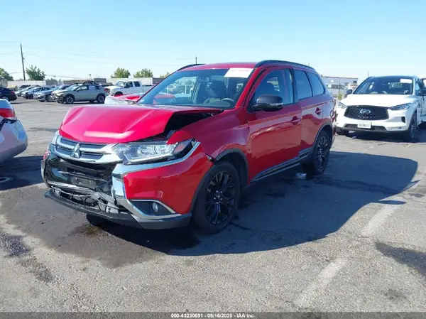 JA4AD3A32JZ054359 2018 MITSUBISHI OUTLANDER - Image 2
