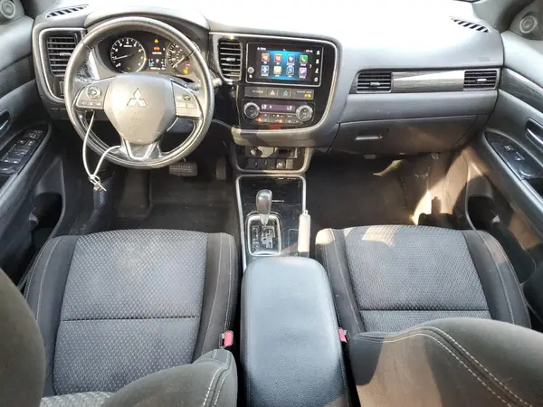 JA4AD3A32JZ059707 2018 MITSUBISHI OUTLANDER - Image 8