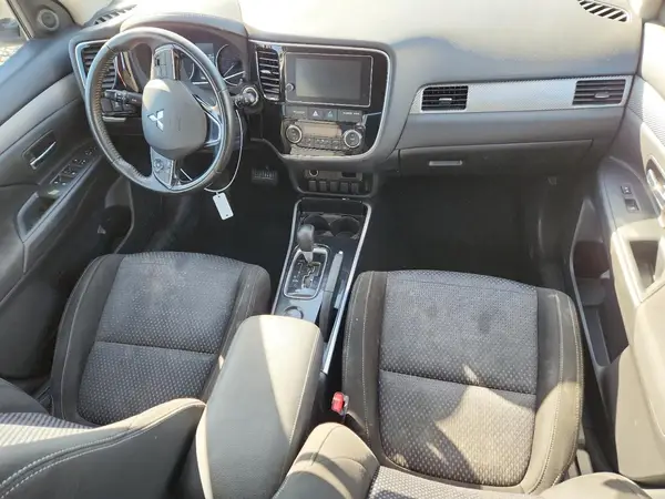 JA4AD3A32JZ061134 2018 MITSUBISHI OUTLANDER - Image 8