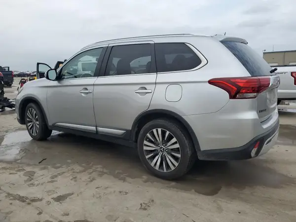 JA4AD3A32KJ000673 2019 MITSUBISHI OUTLANDER - Image 2
