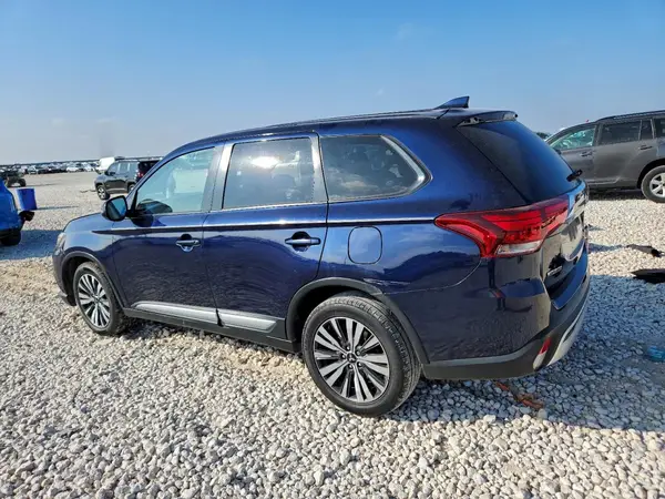 JA4AD3A32KZ005843 2019 MITSUBISHI OUTLANDER - Image 2