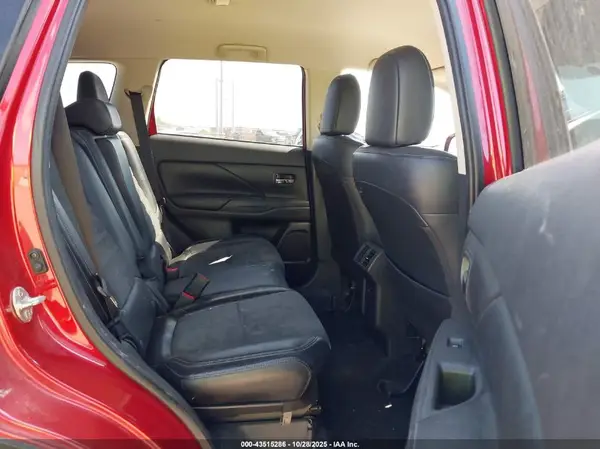 JA4AD3A32KZ006264 2019 MITSUBISHI OUTLANDER - Image 8