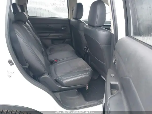 JA4AD3A32KZ007270 2019 MITSUBISHI OUTLANDER - Image 8