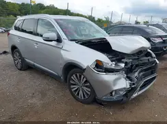 JA4AD3A32KZ007883 2019 MITSUBISHI OUTLANDER