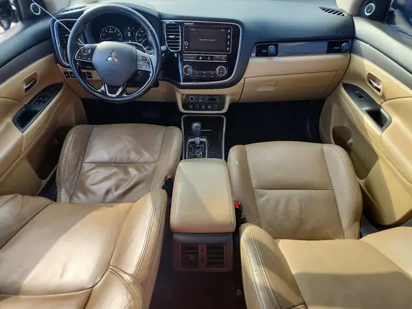 JA4AD3A32KZ011206 2019 MITSUBISHI OUTLANDER - Image 8