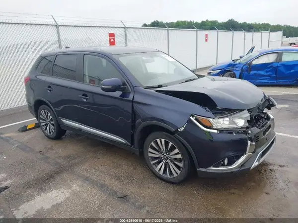 JA4AD3A32KZ011898 2019 MITSUBISHI OUTLANDER - Image 1