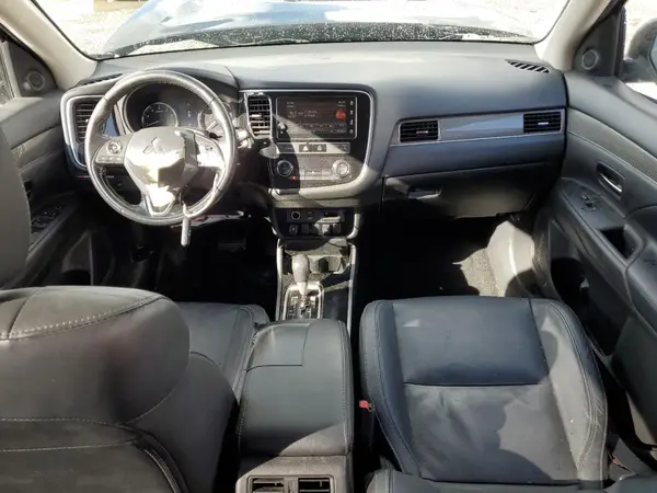 JA4AD3A32KZ014851 2019 MITSUBISHI OUTLANDER - Image 8