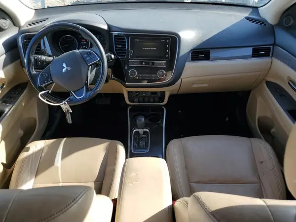 JA4AD3A32KZ015191 2019 MITSUBISHI OUTLANDER - Image 8