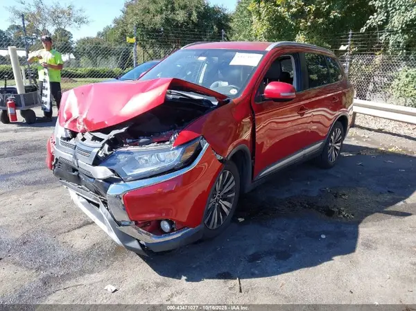 JA4AD3A32KZ026482 2019 MITSUBISHI OUTLANDER - Image 2