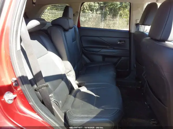 JA4AD3A32KZ026482 2019 MITSUBISHI OUTLANDER - Image 8
