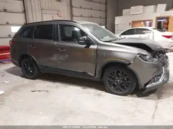 JA4AD3A32KZ032492 2019 MITSUBISHI OUTLANDER