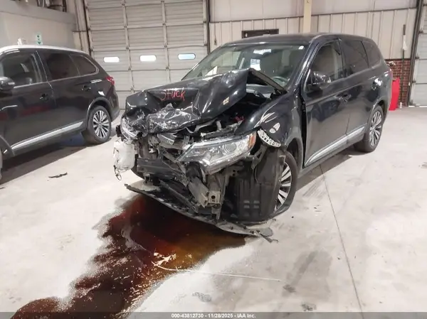 JA4AD3A32KZ033089 2019 MITSUBISHI OUTLANDER - Image 2