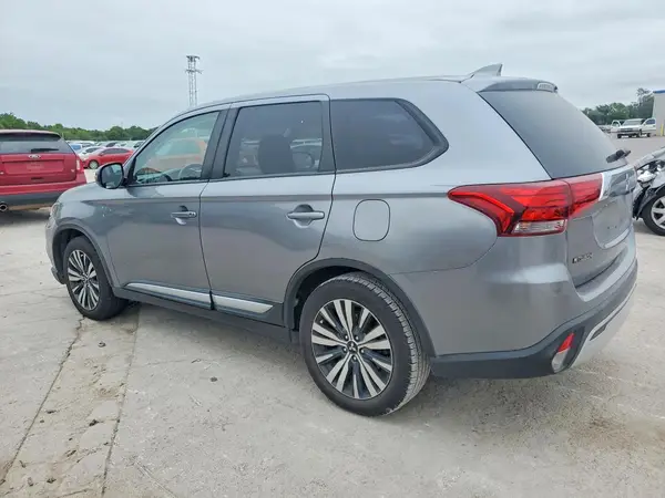 JA4AD3A32KZ034551 2019 MITSUBISHI OUTLANDER - Image 2