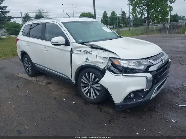 JA4AD3A32KZ036834 2019 MITSUBISHI OUTLANDER - Image 1