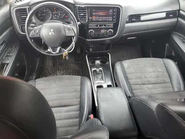JA4AD3A32KZ037515 2019 MITSUBISHI OUTLANDER - Image 8
