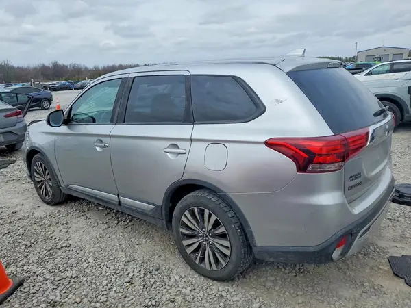 JA4AD3A32KZ042746 2019 MITSUBISHI OUTLANDER - Image 2