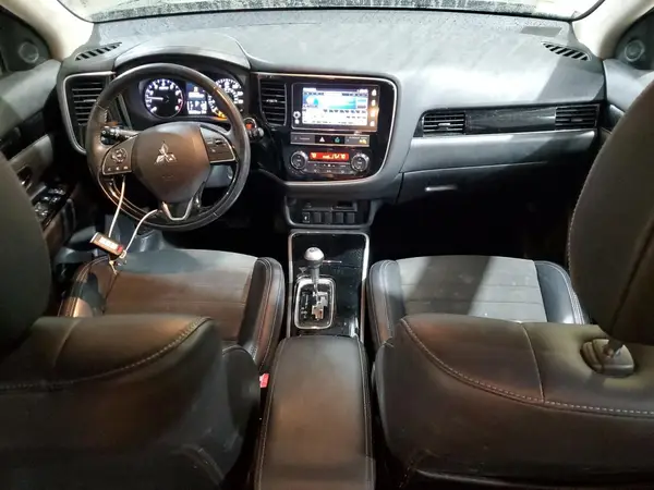 JA4AD3A32KZ052287 2019 MITSUBISHI OUTLANDER - Image 8