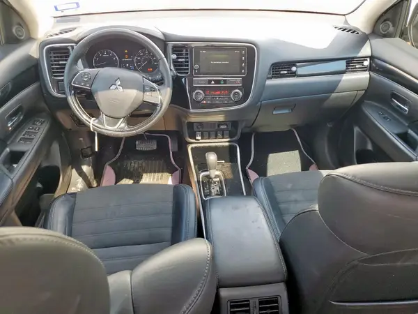JA4AD3A32KZ056033 2019 MITSUBISHI OUTLANDER - Image 8