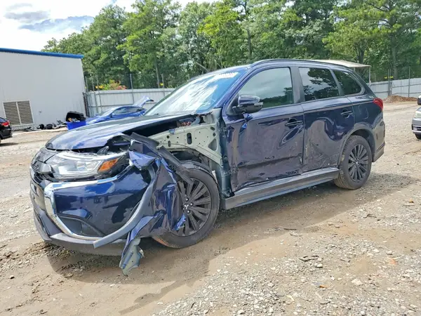 JA4AD3A32LZ006346 2020 MITSUBISHI OUTLANDER - Image 1