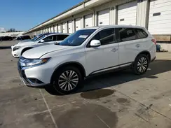 JA4AD3A32LZ010963 2020 MITSUBISHI OUTLANDER