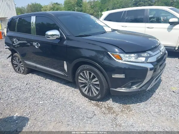 JA4AD3A32LZ011756 2020 MITSUBISHI OUTLANDER - Image 1