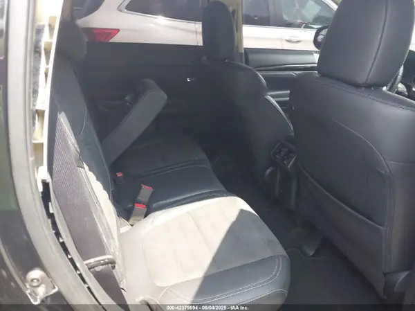 JA4AD3A32LZ011756 2020 MITSUBISHI OUTLANDER - Image 8