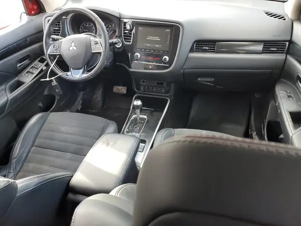 JA4AD3A32LZ016617 2020 MITSUBISHI OUTLANDER - Image 8