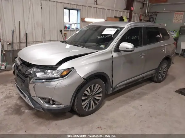 JA4AD3A32LZ019498 2020 MITSUBISHI OUTLANDER - Image 2