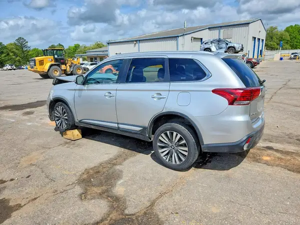 JA4AD3A32LZ019503 2020 MITSUBISHI OUTLANDER - Image 2
