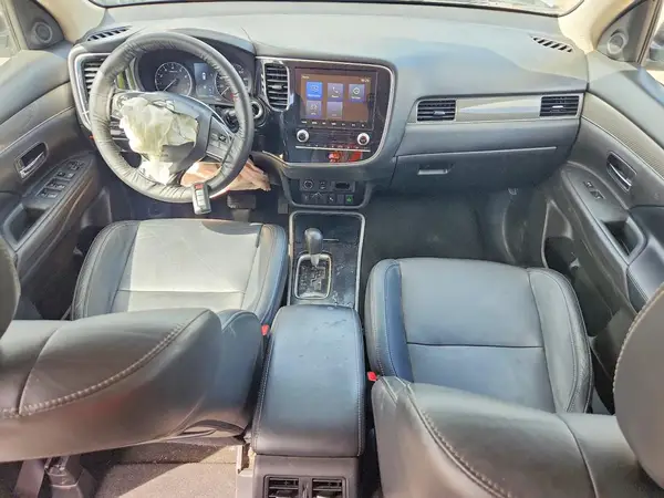 JA4AD3A32LZ019503 2020 MITSUBISHI OUTLANDER - Image 8