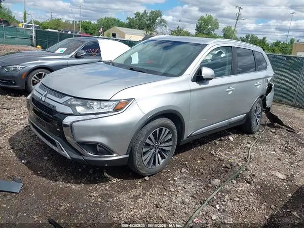 JA4AD3A32LZ019534 2020 MITSUBISHI OUTLANDER - Image 2