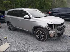JA4AD3A32LZ030324 2020 MITSUBISHI OUTLANDER