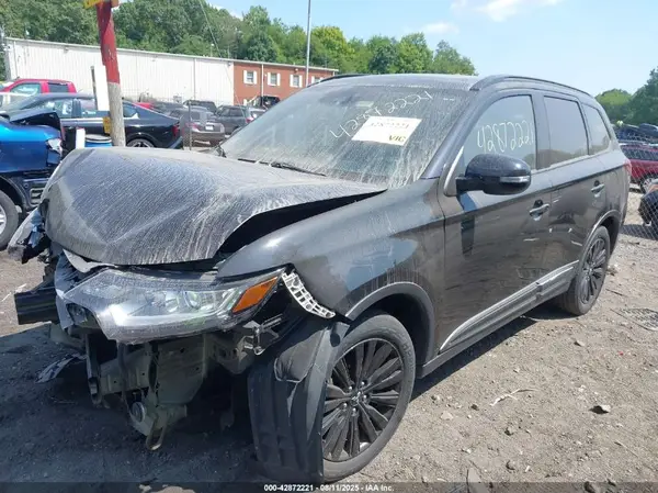 JA4AD3A32LZ031764 2020 MITSUBISHI OUTLANDER - Image 2