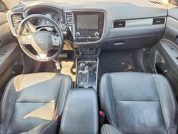 JA4AD3A32LZ032736 2020 MITSUBISHI OUTLANDER - Image 8